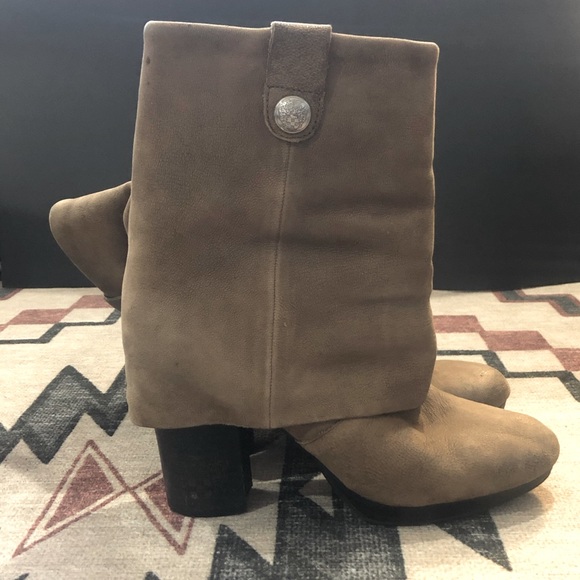 Vince Camuto leather boots - Picture 2 of 9